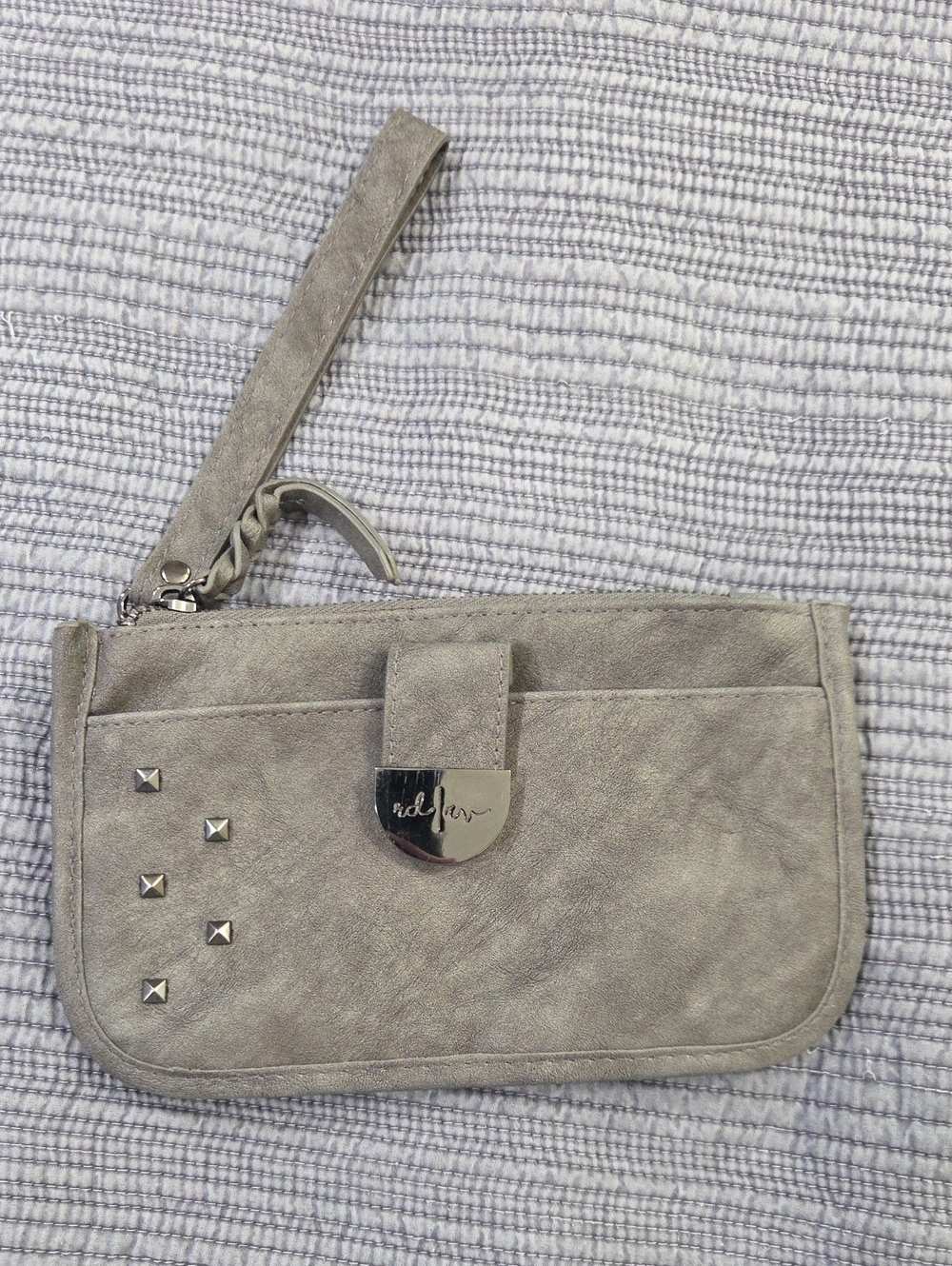 Red Rev Wristlet Clutch in Light Gray Stars